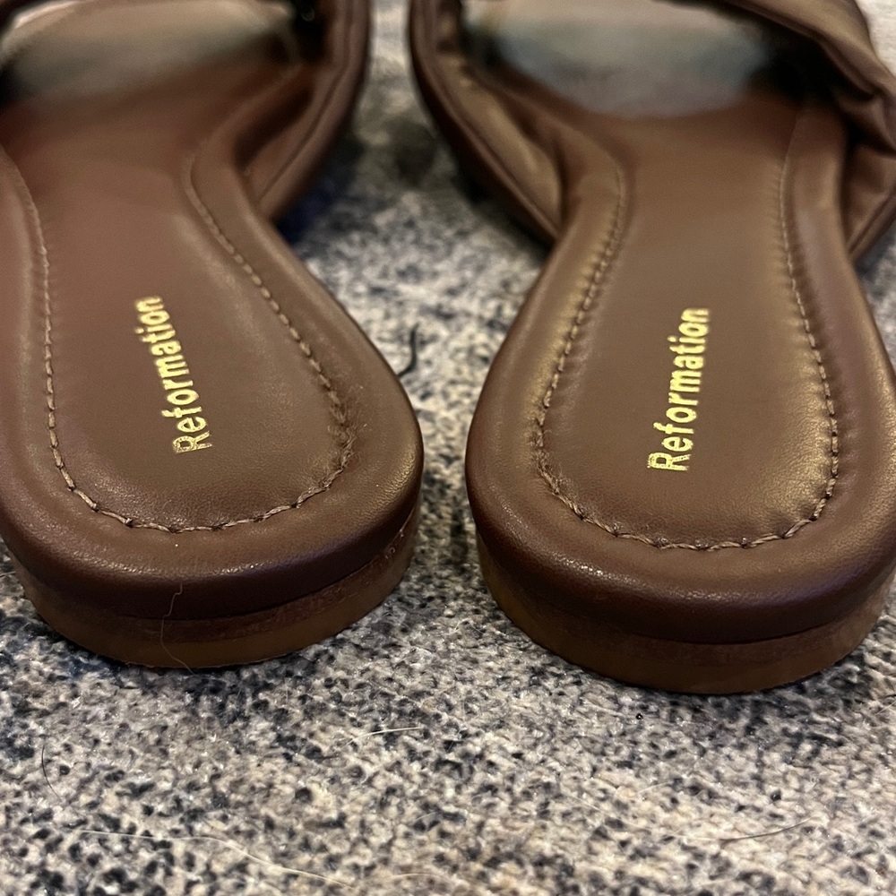 Reformation Mikki Twist Flat Sandal - Picture 7 of 16